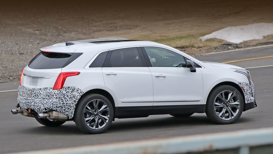 Cadillac XT5 впервые выведен на тесты после рестайлинга